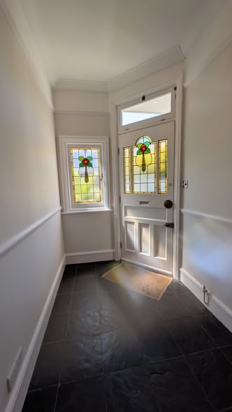 Hall, Stairs & Landing project by LEON SERVICES